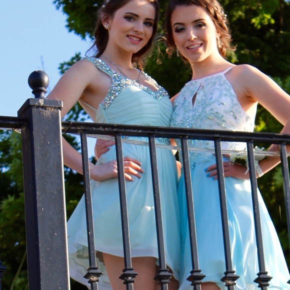 Semi Formal Dress - Picture 2 of 4